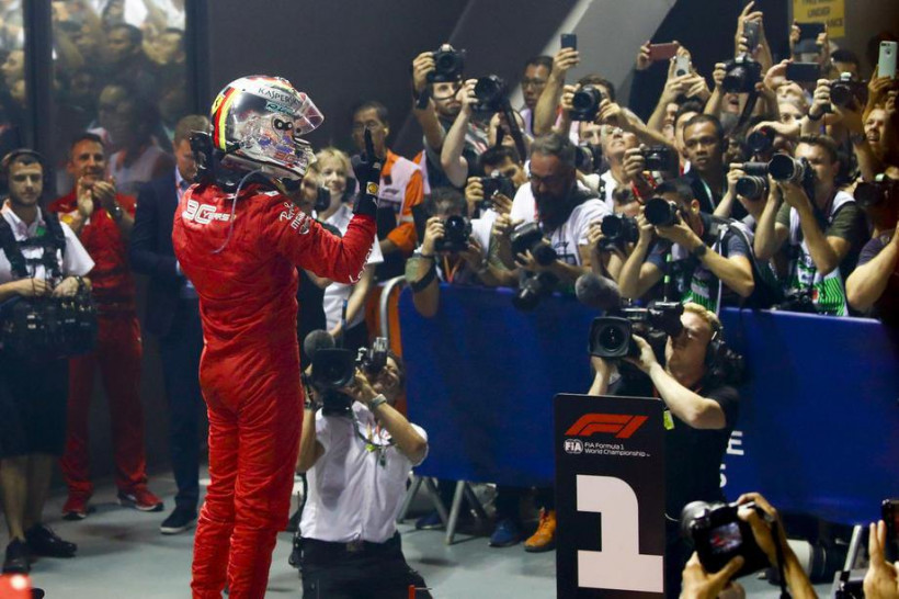 ​Феттель впервые в сезоне выиграл гонку "Формулы-1" (фото)