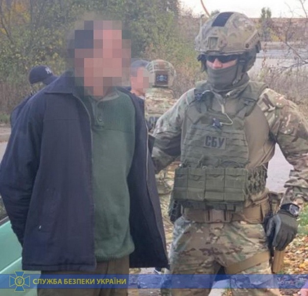 Агента ФСБ задержали в Украине с секретными военными документами
