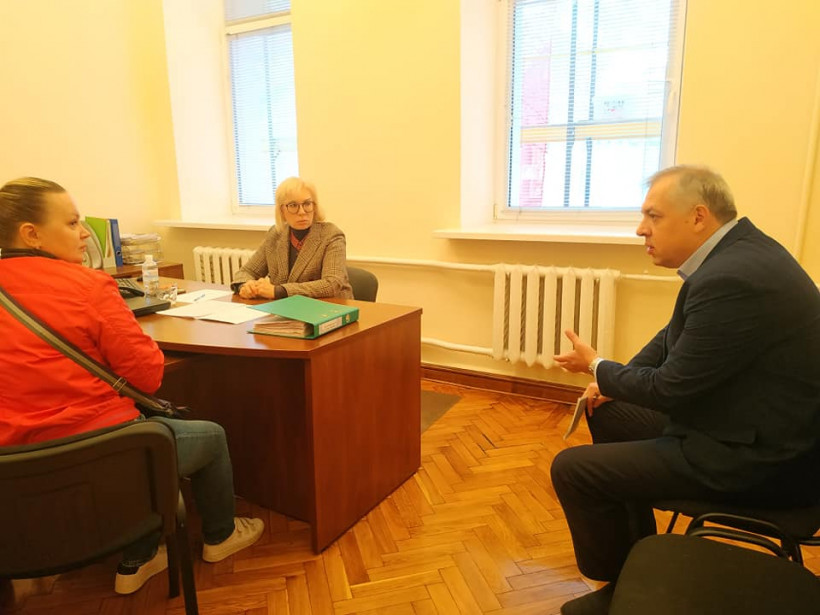 Денисова встретилась с женой осужденного в Беларуси украинца Шаройко