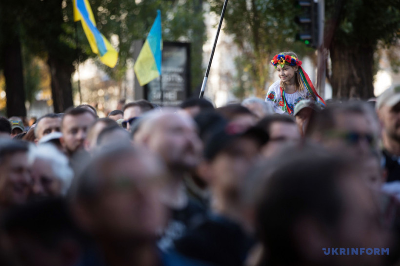 Победа "сине-желтых", рекорды "бабьего лета" и дедо-дуб