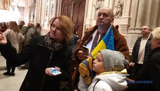 В главном католическом храме Нью-Йорка состоялся молебен по жертвам Голодомора