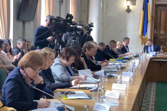 В Раде - девять законопроектов по прожиточному минимуму