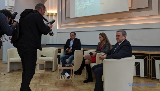 Сущенко и Дещица призывают польские СМИ писать об узниках Кремля