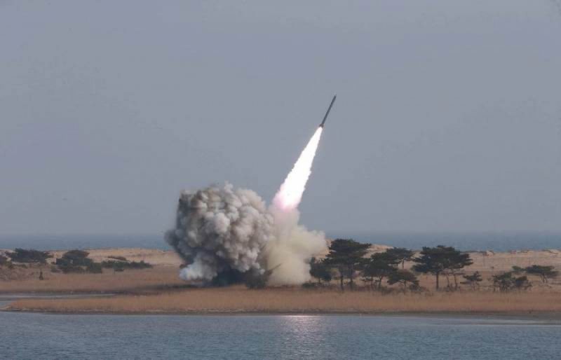 Северная Корея запустила ракеты