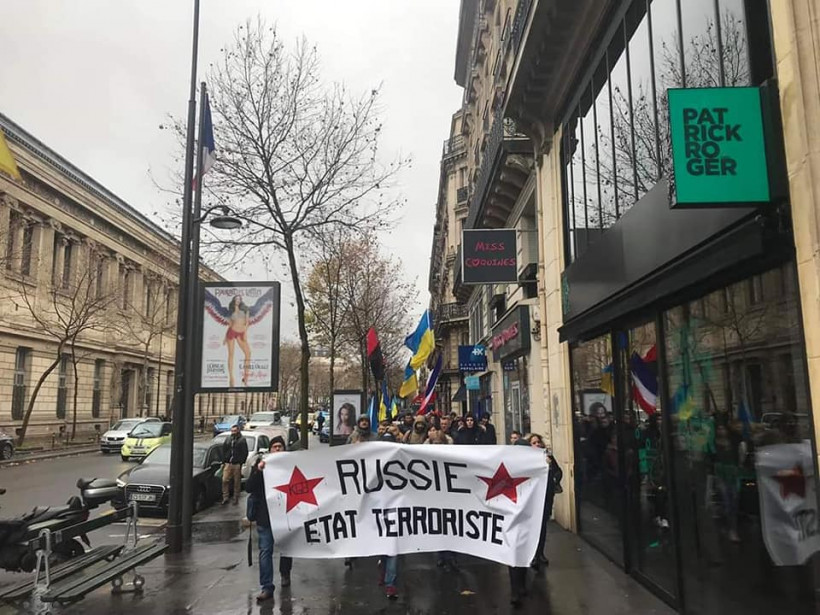 В Париже накануне "нормандского саммита" напомнили о преступлениях РФ