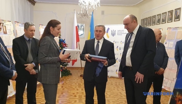 В Варшаве открыли выставку к юбилею украинско-польской дипломатии