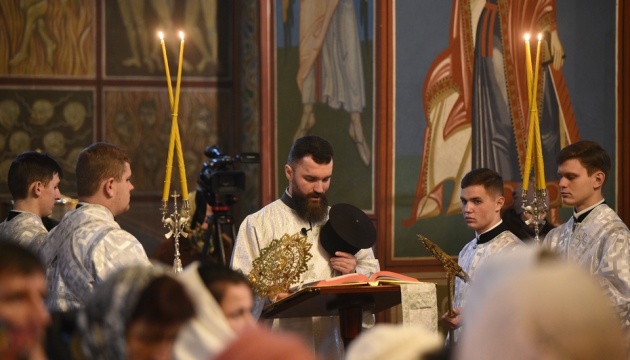 Епифаний в Навечерие Рождества совершил богослужение в Михайловском соборе