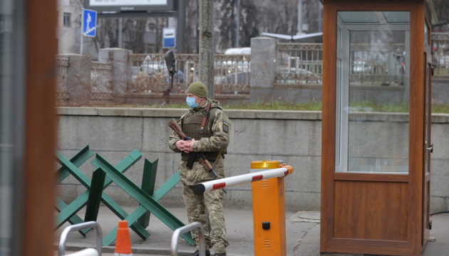 В Киевском военном госпитале достаточно тестов для коронавируса — МОУ