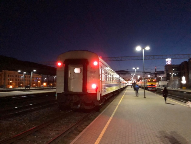 Эвакуационный поезд из Риги отправился в Киев