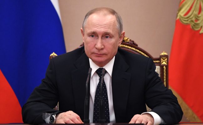 Владимир Путин шлет очередное послание.