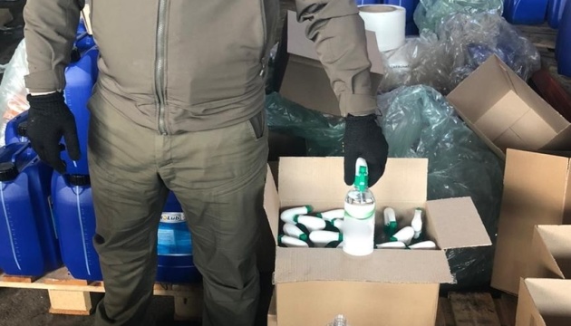 Армии продавали опасный антисептик: СБУ разоблачила масштабное производство