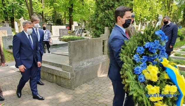 В Варшаве почтили память воинов УНР по случаю 100-летия освобождения Киева