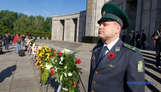 Украина в Берлине почтила память жертв Второй мировой отдельно от РФ