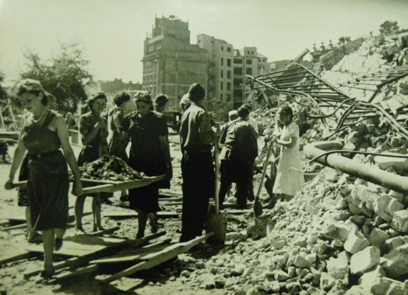 День Победы в Киеве в 1945. Как это было