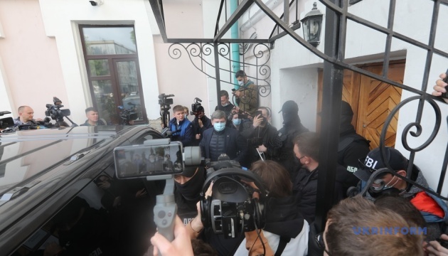 Директор музея Гончара подал заявление в полицию из-за повреждения имущества при прорыве ГБР