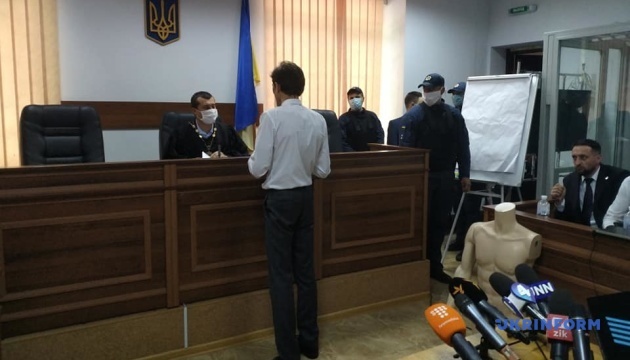 Шевченковский суд продолжает избирать меру пресечения Стерненку