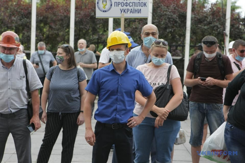 Протесты на Банковой: шахтерам предложили встречу со Шмыгалем