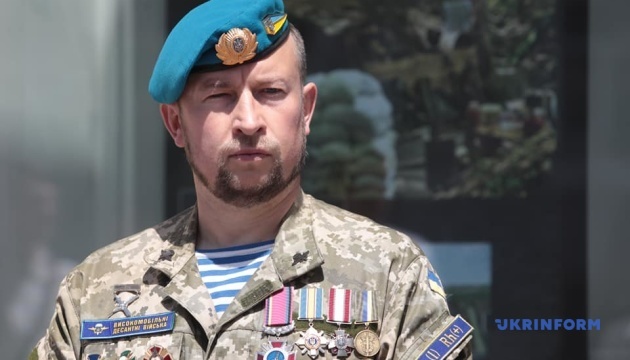 В Укринформе открыли выставку уникальных фотографий обороны Донецкого аэропорта