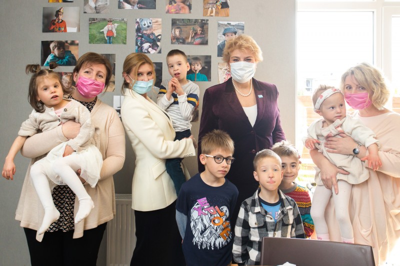 Зеленская и глава представительства ЮНИСЕФ посетили дом для детей-сирот с инвалидностью