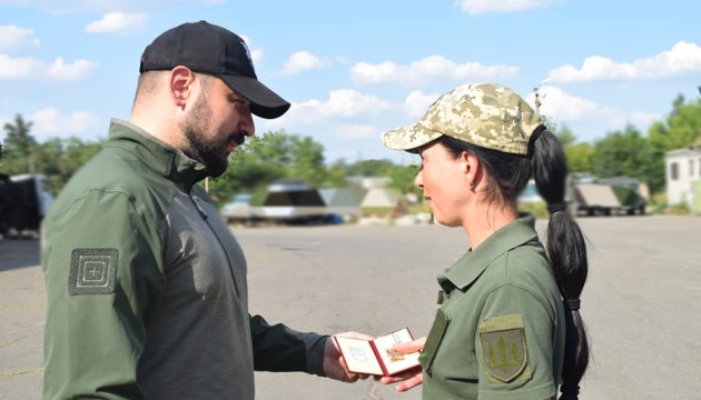 Украинским военным вручили награды ко Дню Независимости