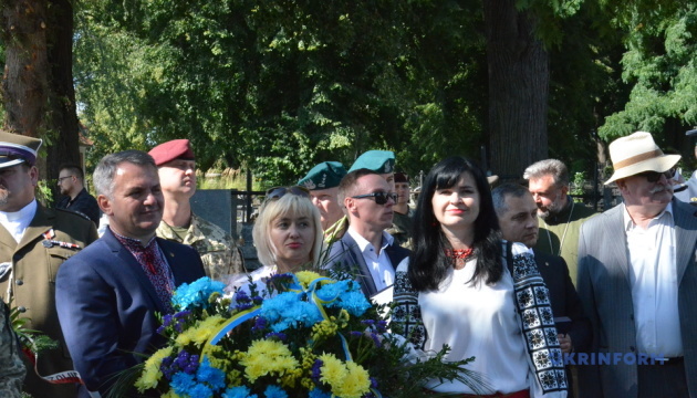 В польском Ланьцуте открыли отреставрированное кладбище воинов УНР