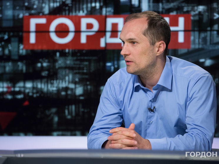 Юрий Бутусов