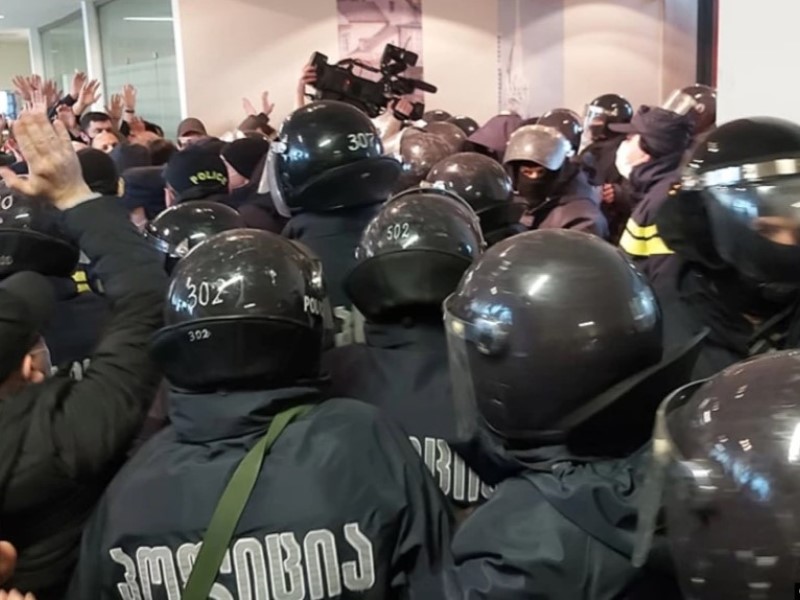 Штурм офиса "ЕДН" в Грузии