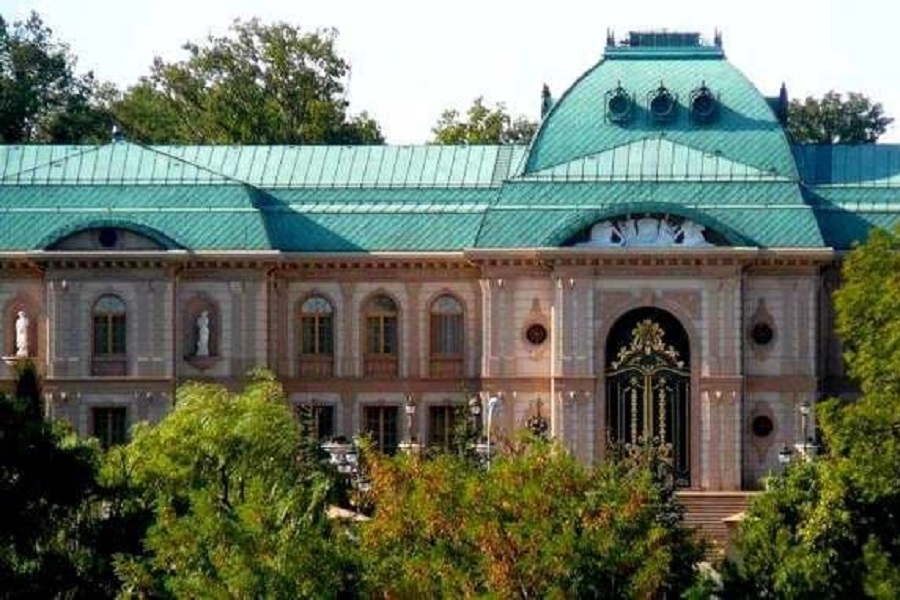 Журналисты показали новый элитный дом Ахметова под Киевом