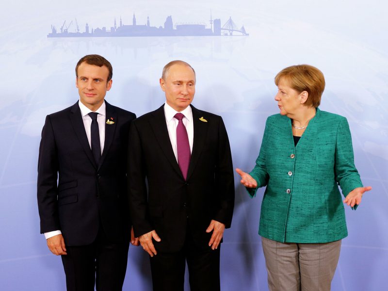 Макрон, Путин и Меркель 
