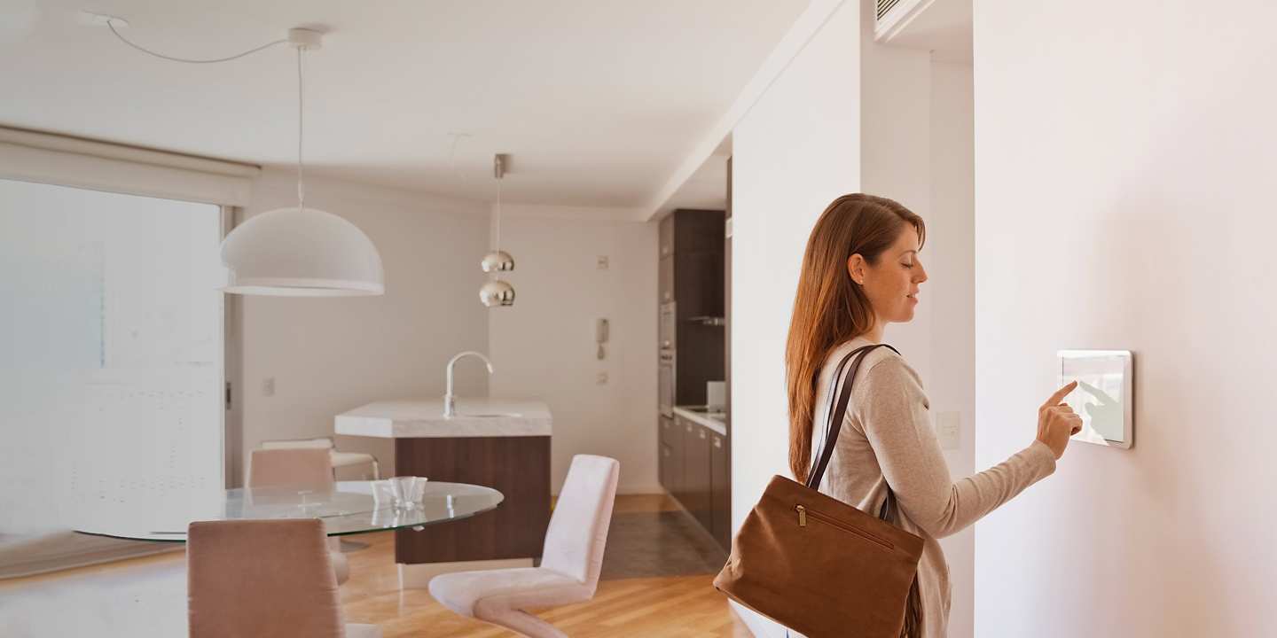 Сучасні технології: чому варто інвестувати в розумний будинок