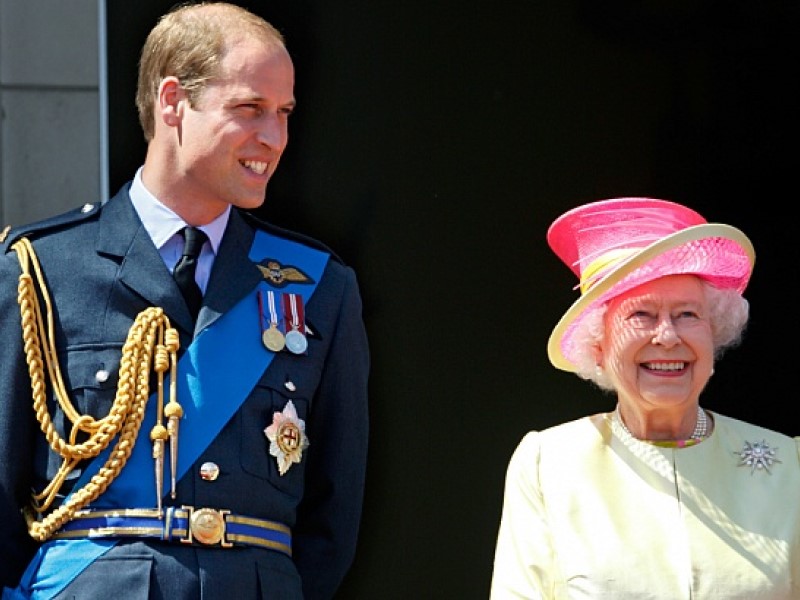 Принц Уильям и королева Елизавета II