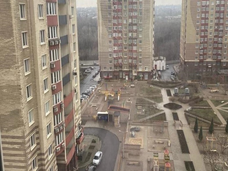 В Донецке много желающих продать недвижимость.
