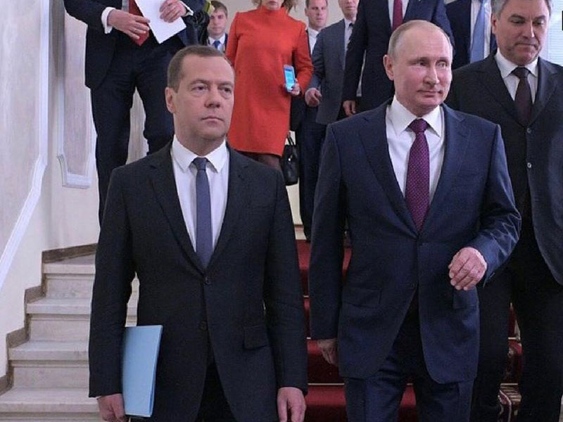 Медведев и Путин 
