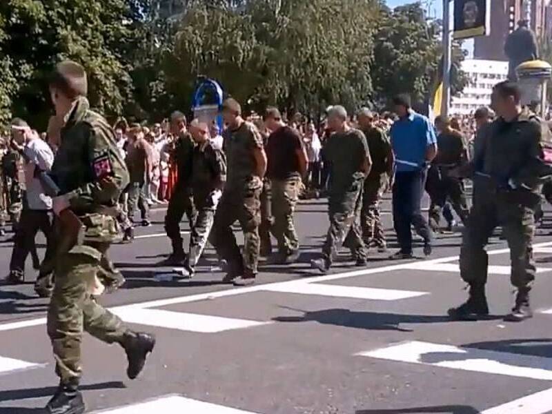 Парад пленных в Донецке. 2014 год