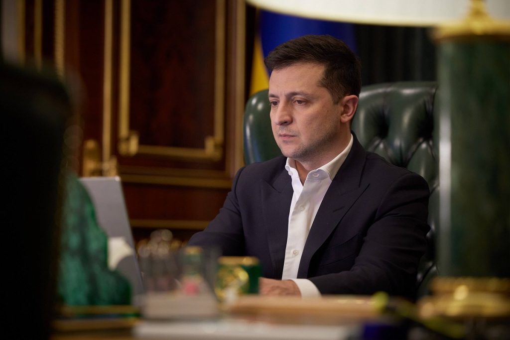 Вокруг Зеленского сгущаются тучи, предвещающие начало шторма.
