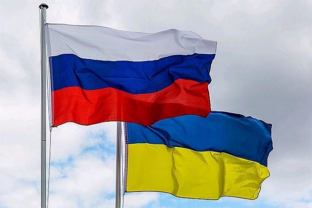 флаги РФ и Украины