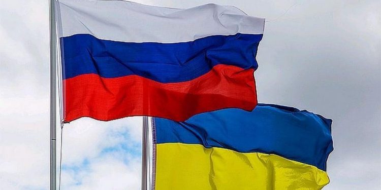 флаги РФ и Украины