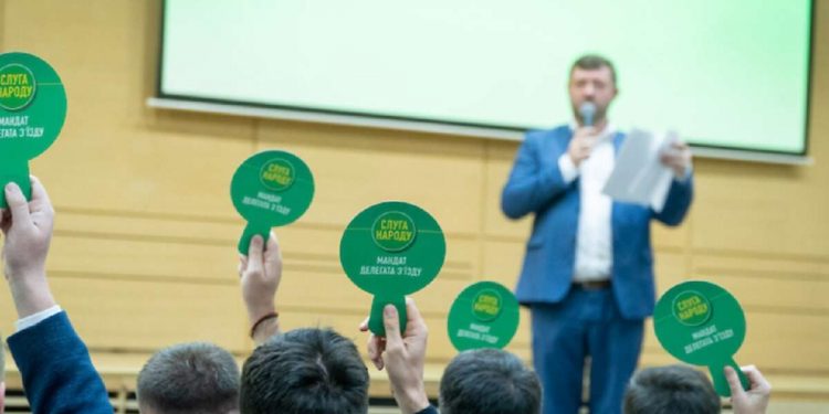 депутаты от монобольшинства