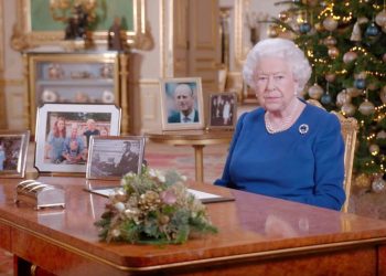 Королева Елизавета II