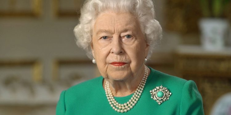 Королева Елизавета II