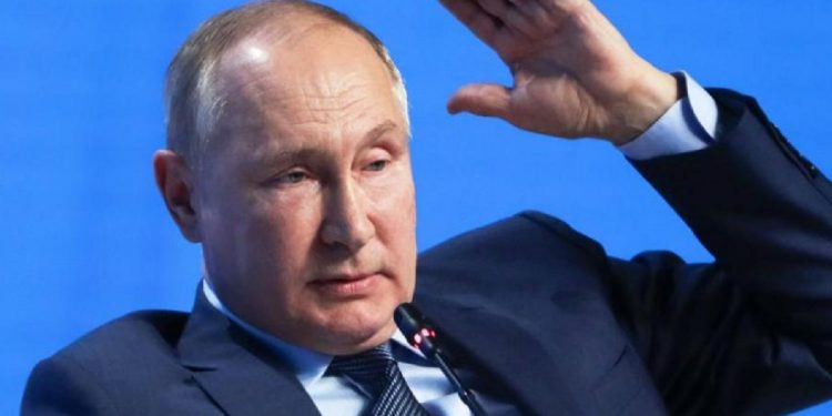 Путин рассказал, как Россия в 2014 спасла Донбасс.