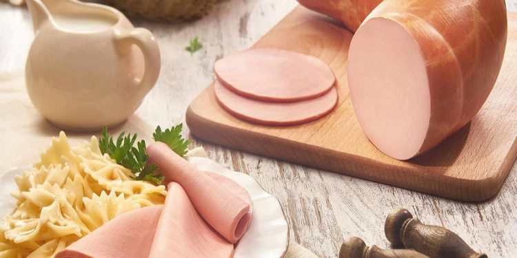 Названы самые вредные и опасные продукты.