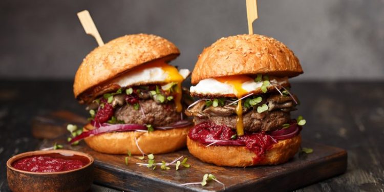 Ресторан Мастер Бургер в Киеве – вкусно, быстро, полезно!