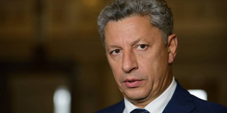 Депутат Юрий Бойко