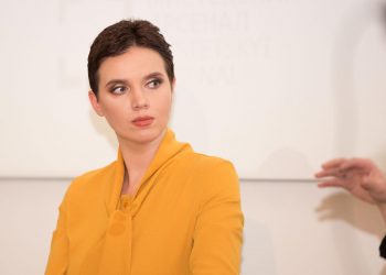 изветная журналистка и телведущая