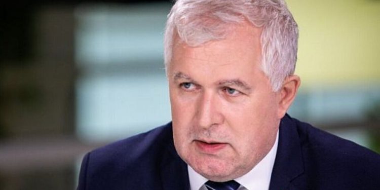 АРВИДАС АНУШАУСКАС