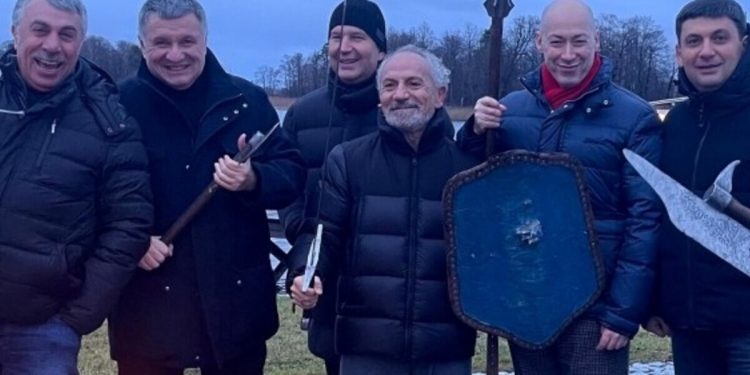 Политики Украины