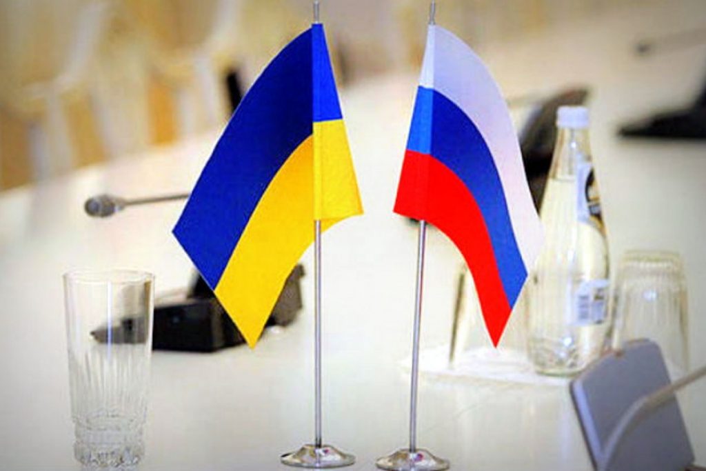 флаги Украины и РФ