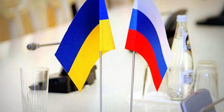 флаги Украины и РФ