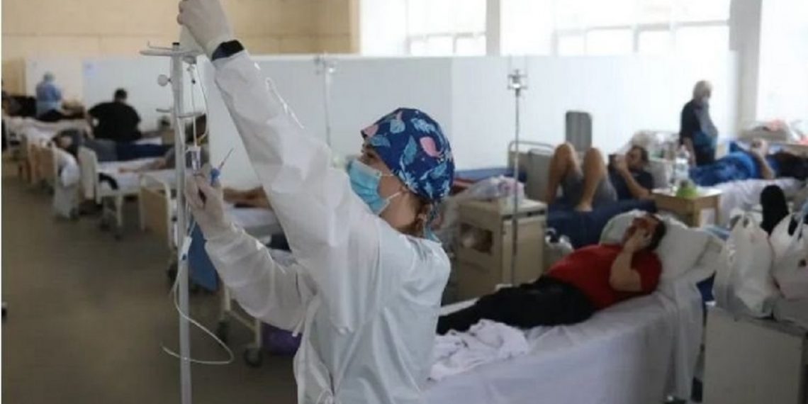 Коронавирус бьет по вакцинированным.